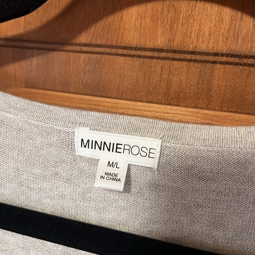 Minnie Rose Size M/L Beige Top - Picture 2 of 6